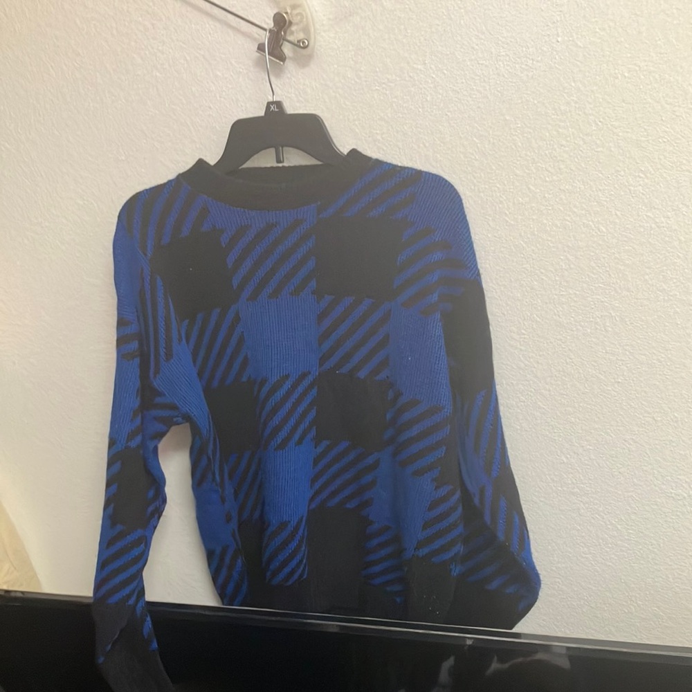 FINAL MARKDOWN Vintage cabin creek sweater medium
